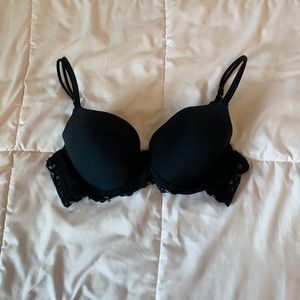 No boundaries black lace bra